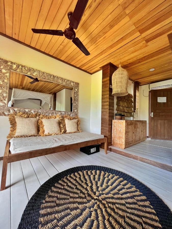 Iru Maldives Hotel Thulusdhoo Luaran gambar