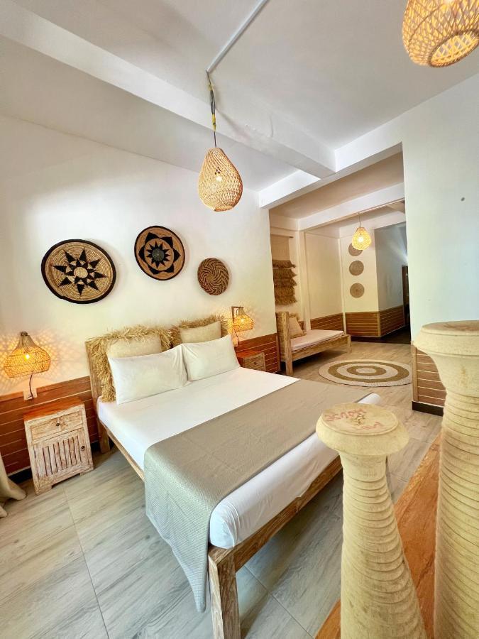 Iru Maldives Hotel Thulusdhoo Luaran gambar